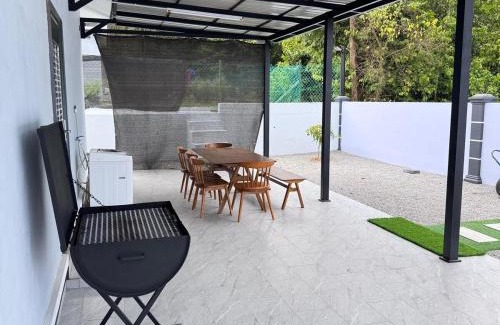 Gua Maison | Homestay D'Ammar Private Pool