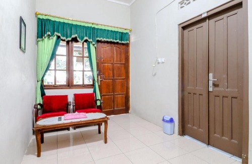 Prambanan Maison | Homestay Damandiri Prambanan Syariah