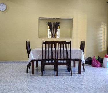 Kampung Sungai Duri Maison | homestay jalan baru sg duri