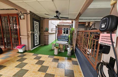 Sungai Buloh Maison | Homestay LaNik Saujana Utama 2
