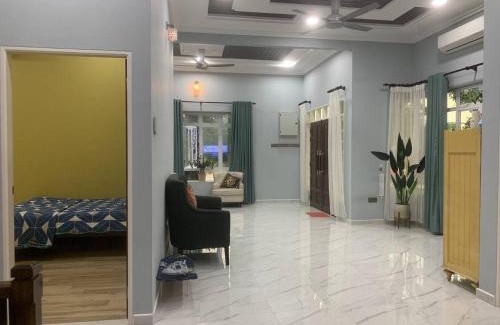 Kampung Ru Muda Maison | Homestay Maznor
