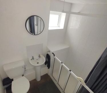 Cleedownton Maison | Homestay near a station and park