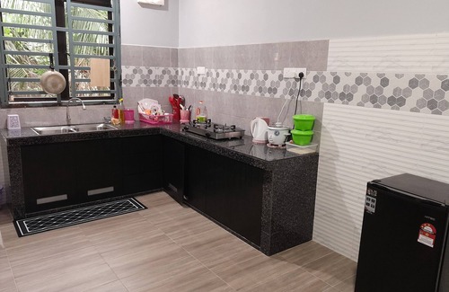 Kuantan Maison | Homestay nearest to beach! Big Family -15pax