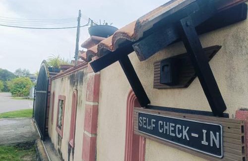 Bandar Sri Sendayan Maison | Homestay Port Dickson Rumah 969 With Private Pool