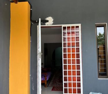 Pasir Gudang Maison | Homestay Qaseh
