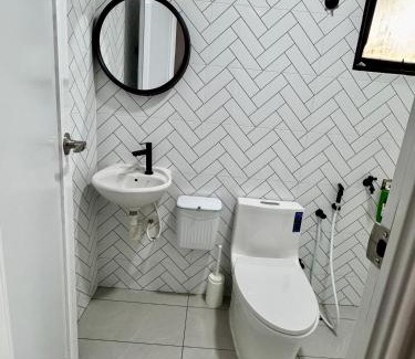 Seksyen 19 Maison | Homestay Rumah Kolek, Shah Alam