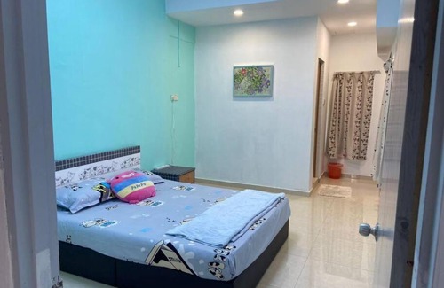 Taman Sri Nibong Maison | Homestay Taman Sri Nibong 庆丰园