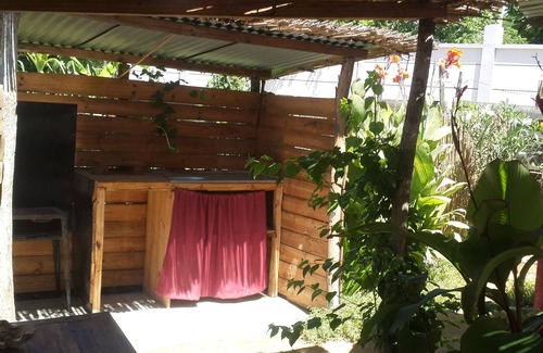 Toliara Maison | tipi maison chez l'habitant de matériaux naturels garde la fraîcheur (ecolodge)