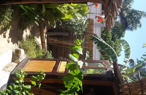 Toliara Maison | tipi maison chez l'habitant de matériaux naturels garde la fraîcheur (ecolodge)