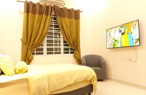 Sungai Buloh Maison | Homestay VillaSolihin Sungai Buloh