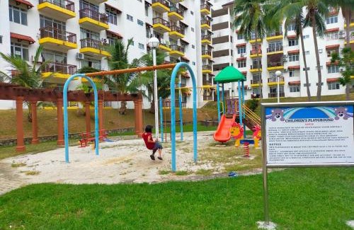 Tanjung Tanah Merah Appartement | Homestay Wadi A5-5-4 @ Laguna Condo Resort