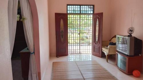 Cherang Ruku Maison | Homestay Zahra Sri Bayu