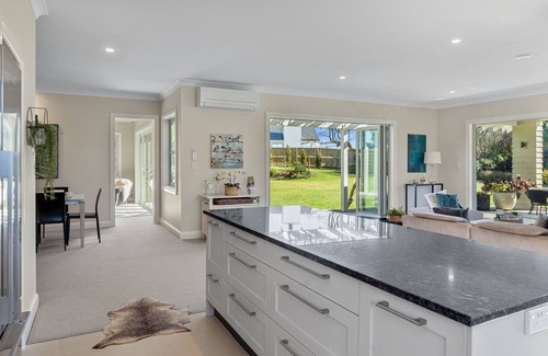 Tauranga Maison | Homestead Haven - Tauranga Holiday Home