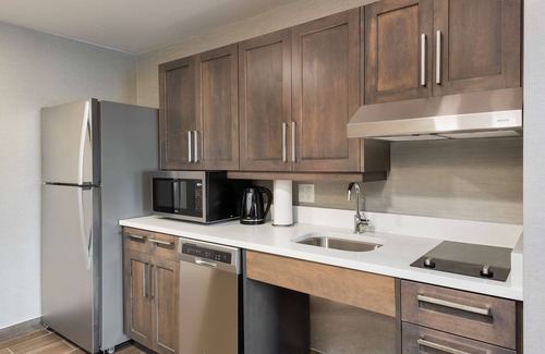 Ottawa Division Hôtel | Homewood Suites By Hilton Ottawa Airport