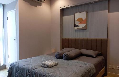 Bumi Serpong Damai Appartement | Homey 1 BR Apt at Branz BSD