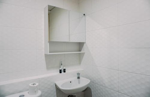 Cipulir Appartement | Homey and Comfort Stay 2BR Pakubuwono Terrace Apartment By Travelio