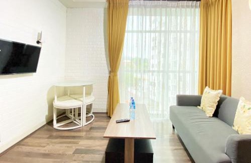 Cileunyi Appartement | Homey and Cozy 1BR Apartment at Harvard Jatinangor By Travelio
