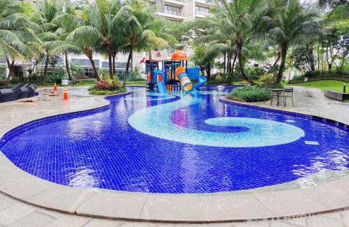 Bumi Serpong Damai Appartement | Homey and Spacious 3BR at Sky House BSD Apartment By Travelio