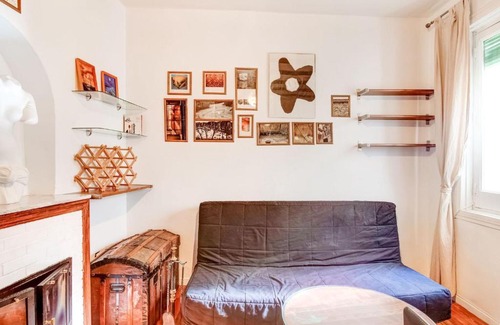 Barrio de La Latina Appartement | Homey Apartment in Madrid near Garden of the Vistillas