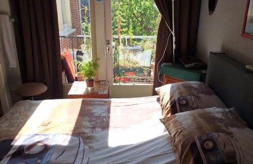 Canal Ring Maison | Homey Budget Bedroom