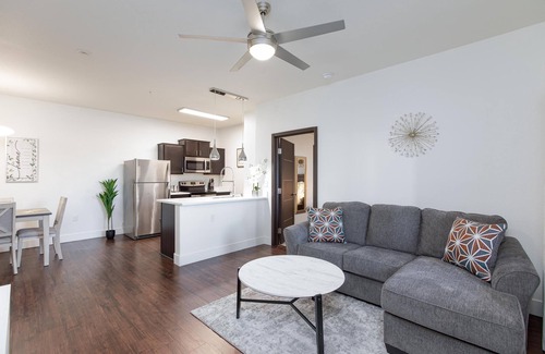 Spring Valley Appartement | Homey First Floor Unit in A Gated Community/FREE EV Charger!