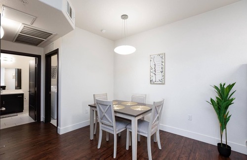 Spring Valley Appartement | Homey First Floor Unit in A Gated Community/FREE EV Charger!