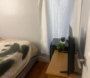 Brantford Maison | Homey Stay in Brantford