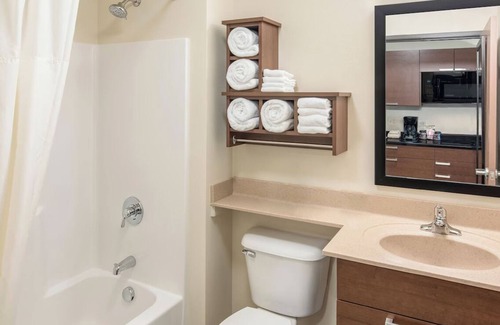 Rapid City Hôtel | Homey Stay with Kitchen Near Dinosaur Park and Reptile Gardens! Pets Allowed!