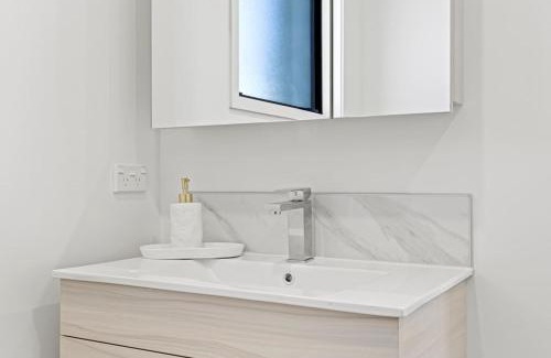 Te Atatu Peninsula Maison | Homey Te Atatu Stay