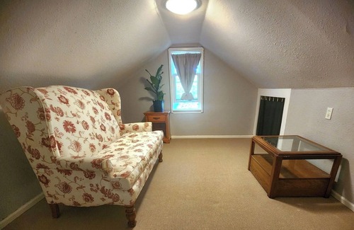 South Central Appartement | Homey upstairs apartment in South Central Salem, OR