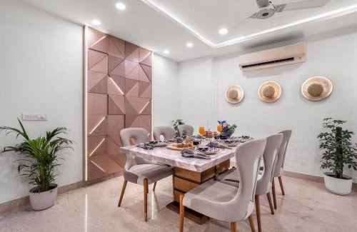 Saket Appartement | Homlee-Pentagon 3 BHK luxurious-Lift-Parking-Saket