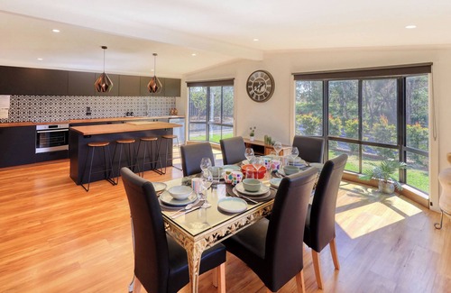Eagle Heights Maison | Honey Badgers