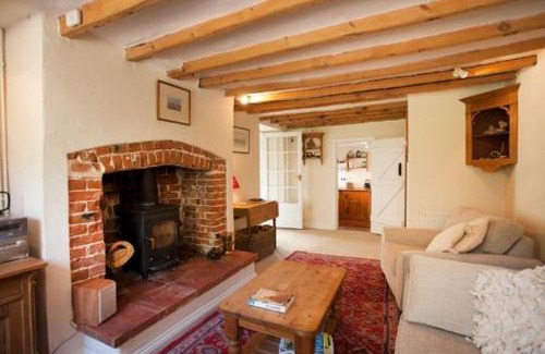 Stiffkey Maison | Honey Barrel Cottage