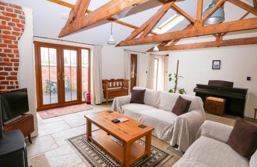 Fulmodeston Maison | Honey Buzzard Barn