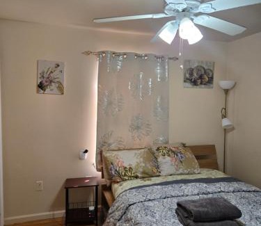 Lower Vailsburg Maison | Honey queen room 5