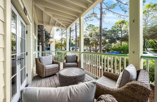 Watercolor Maison | Honey's Beach House