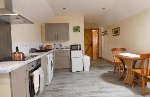 Winestead Maison | Honeybee Cottage