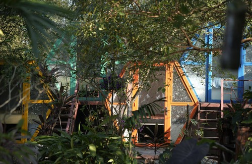 Huong Thuy Maison | Honeycomb Bungalow: Secluded Garden Retreat at an Authentic Village Homestay
