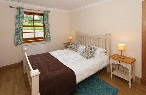 Linlithgow Appartement | Honeysuckle Cottage at Williamscraig Holiday Cottages