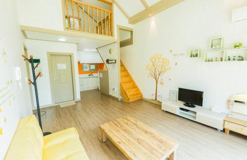 Hongcheon Maison | hongceon byeolbicheureuneunmaeul pensyeon