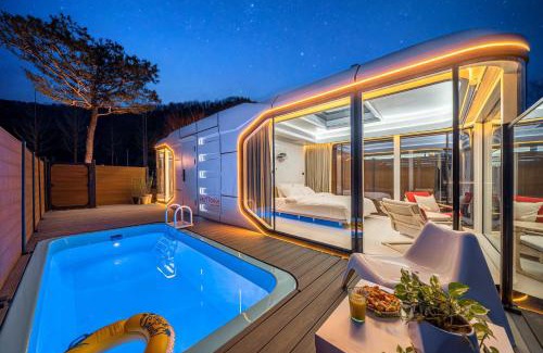 Hongcheon Maison | Hongcheon Hutopia Glamping