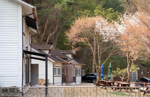 Hongcheon Maison | hongcheon river view sonamu pension