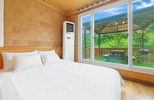 Hongcheon Maison | Hongcheon Stoneisland Pension
