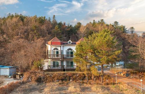 Seo Maison | Hongcheon Vivaldi Castle