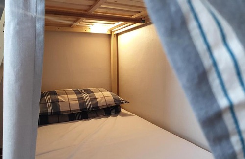 Sinchon-dong Maison | Hongdae Cheese Guesthouse