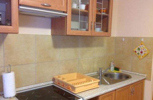Heviz Appartement | Honvéd Apartmanház