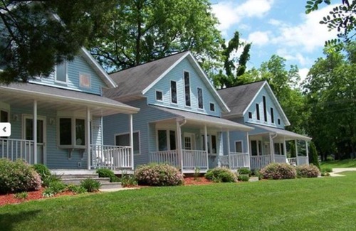 Poynette Maison | Hookers Resort Cabin Home 1
