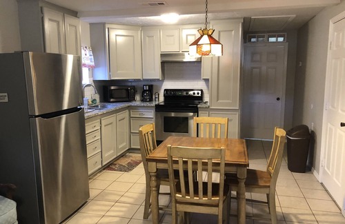 La Porte Maison | Hoots Spring Gully - Long Term - pet friendly
