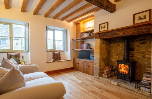 Bourton Maison | Hope Cottage
