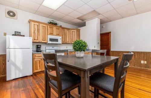 Scales Mound Appartement | Hornet Lodge